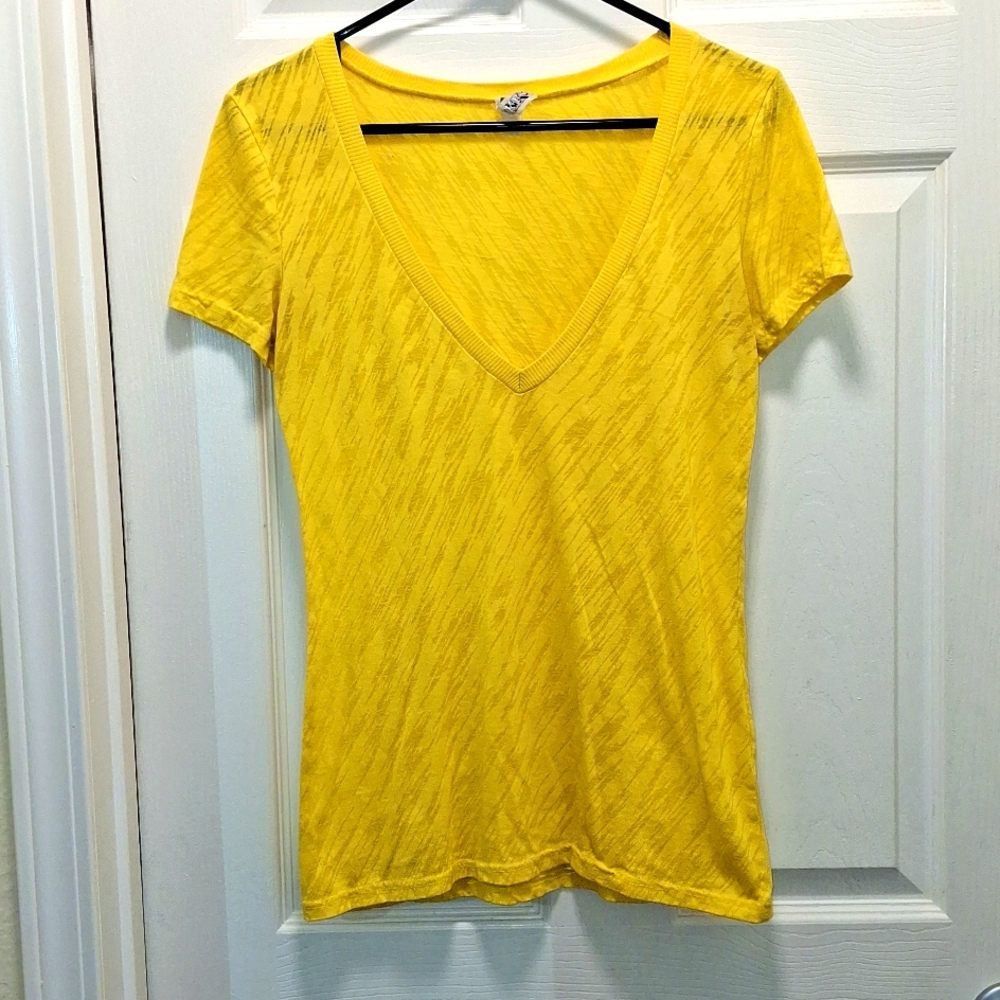Bke Short Sleeved T-Shirt V-Neck - Picture 2 of 10